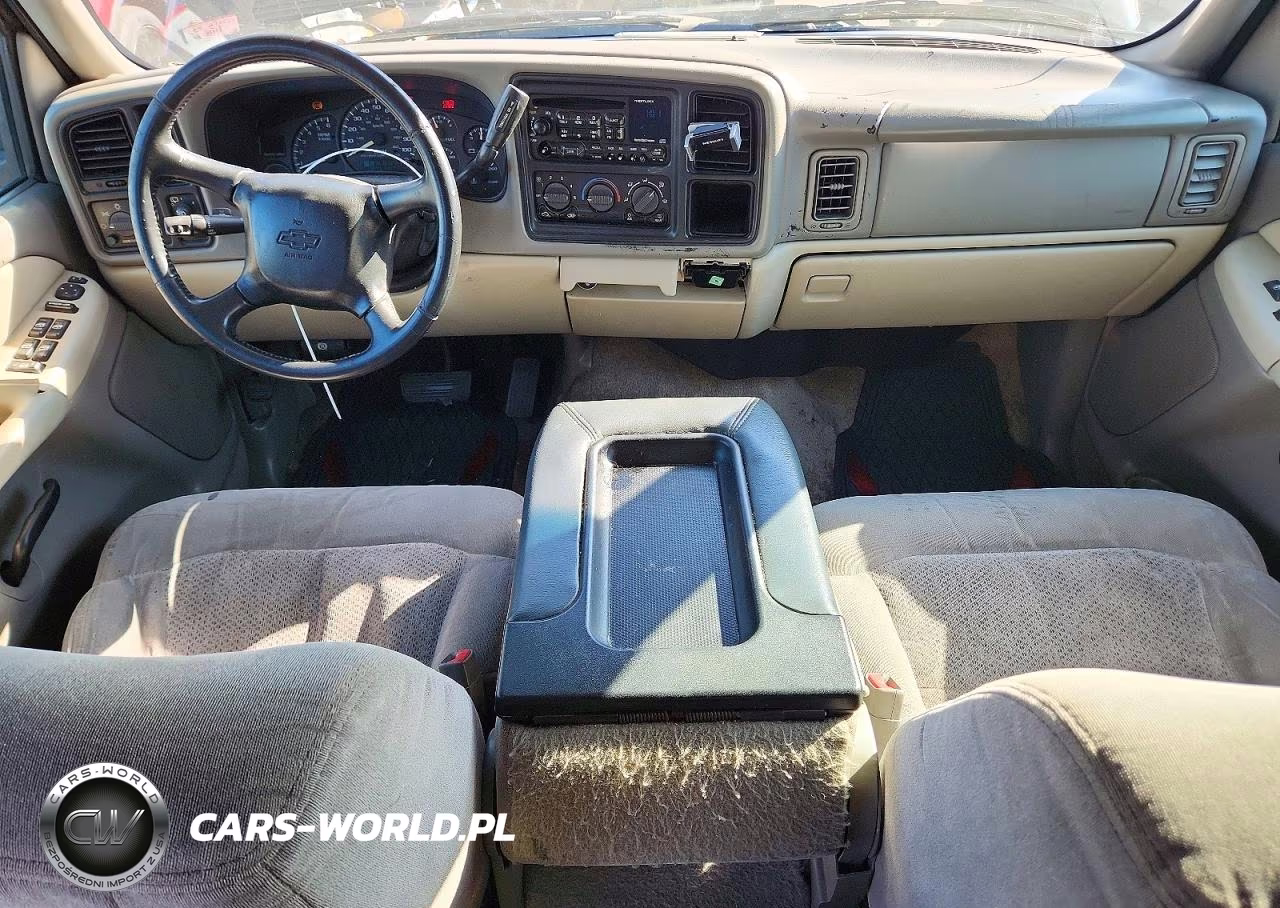 2002 Chevrolet Tahoe C1500 VIN:1GNEC13V92R324709 - 8