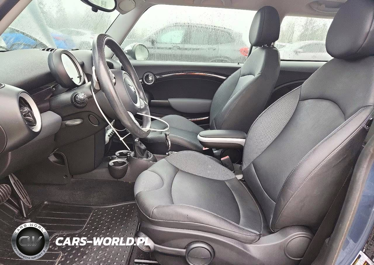 2010 Mini Cooper S VIN:WMWMF7C51ATZ70503 - 7