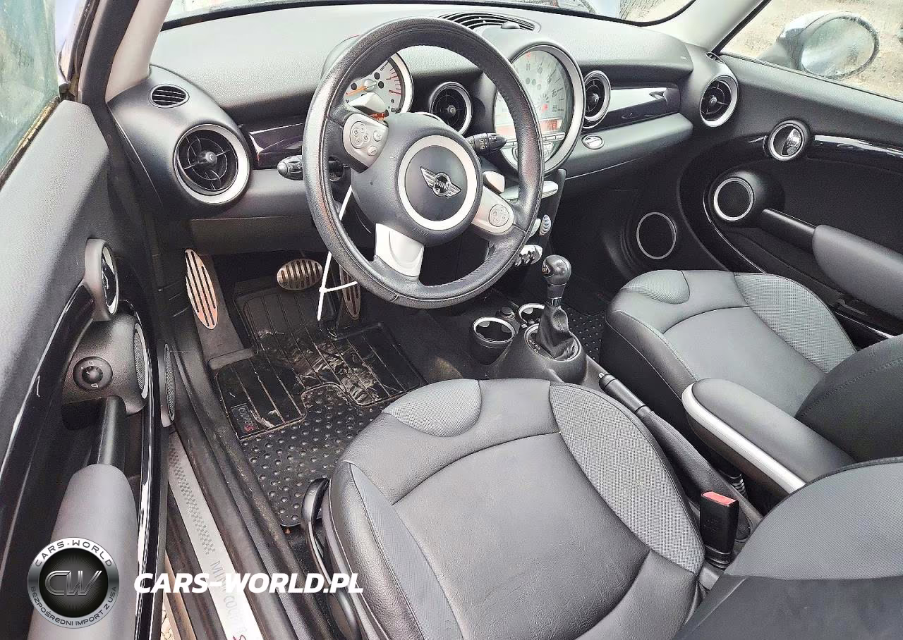 2010 Mini Cooper S VIN:WMWMF7C51ATZ70503 - 8