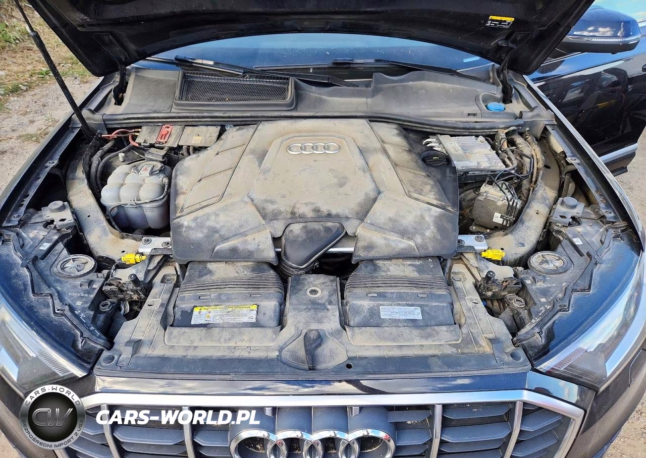 2020 Audi Q7 Prestige S-Line VIN:WA1LXAF76LD009764 - 12