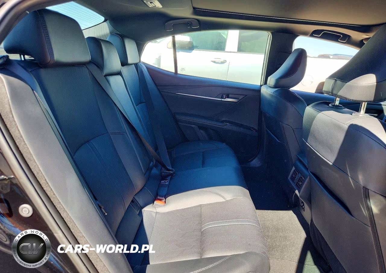2025 Toyota Camry Xse VIN:4T1DAACK1SU083530 - 10