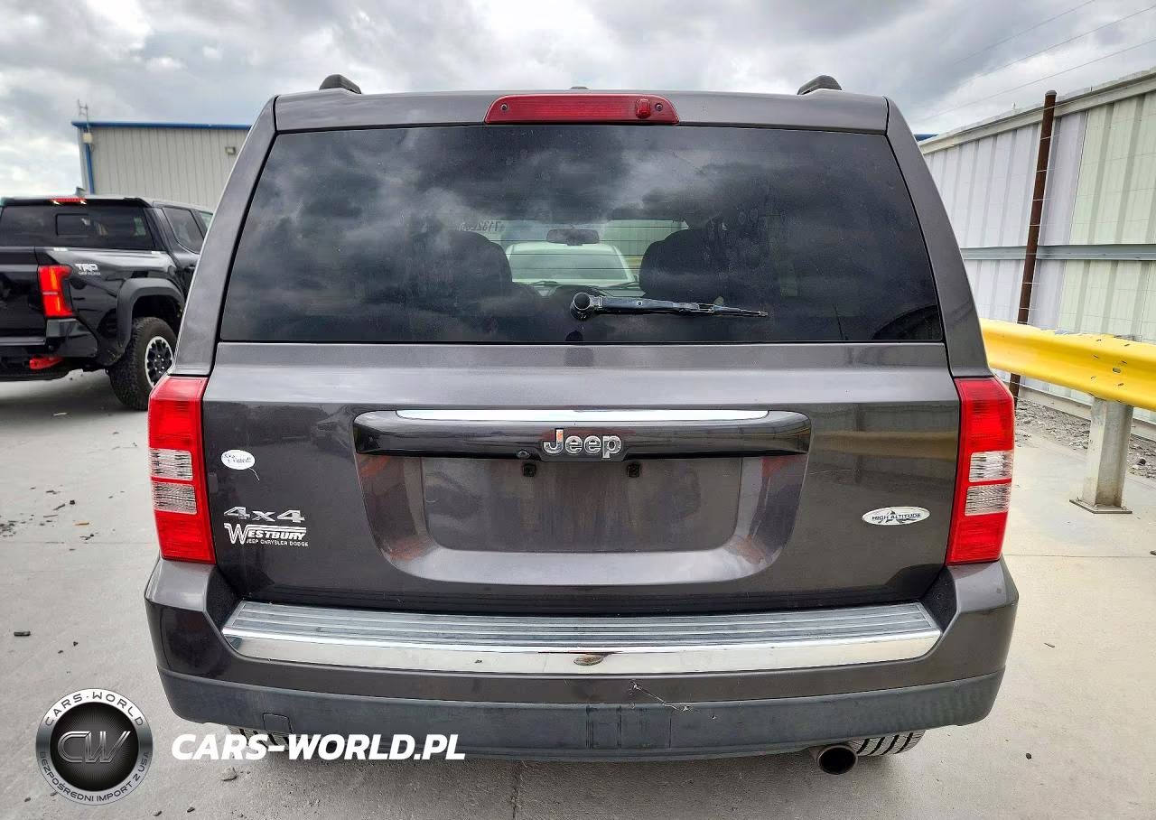 2017 Jeep Patriot Latitude VIN:1C4NJRFB2HD100606 - 6