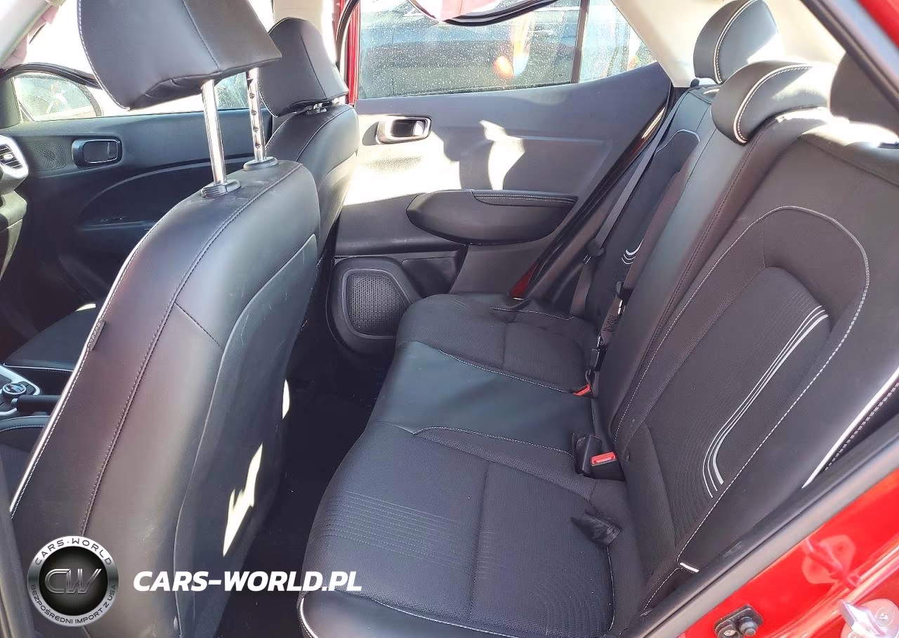 2022 Hyundai Venue Limited VIN:KMHRC8A3XNU204788 - 11