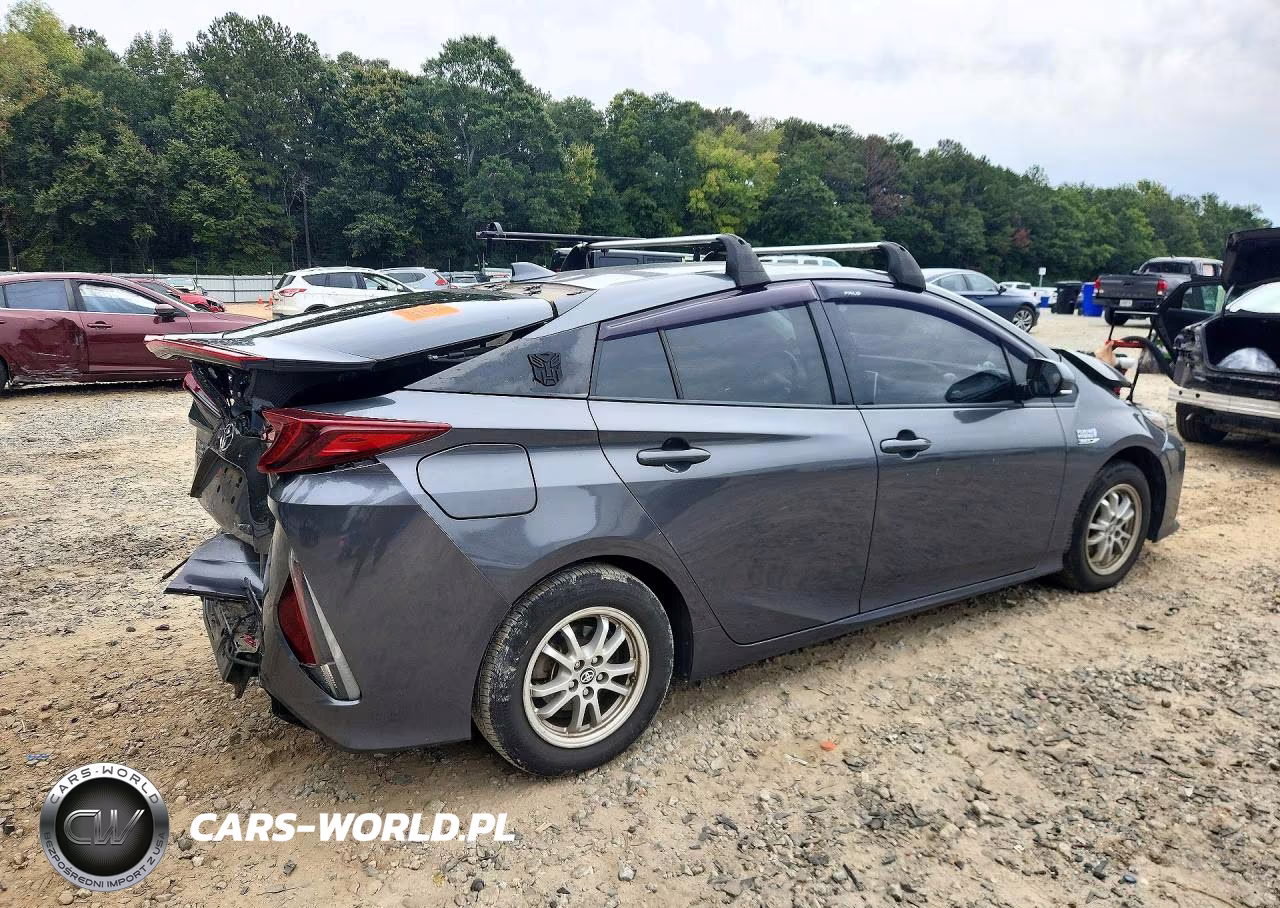 2018 Toyota Prius Prime Premium VIN:JTDKARFP0J3076753 - 3
