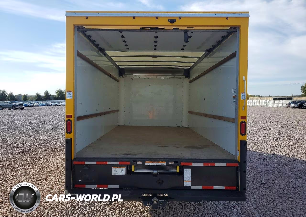 2023 GMC Savana Box Truck VIN:7GZ37TC77PN001794 - 10