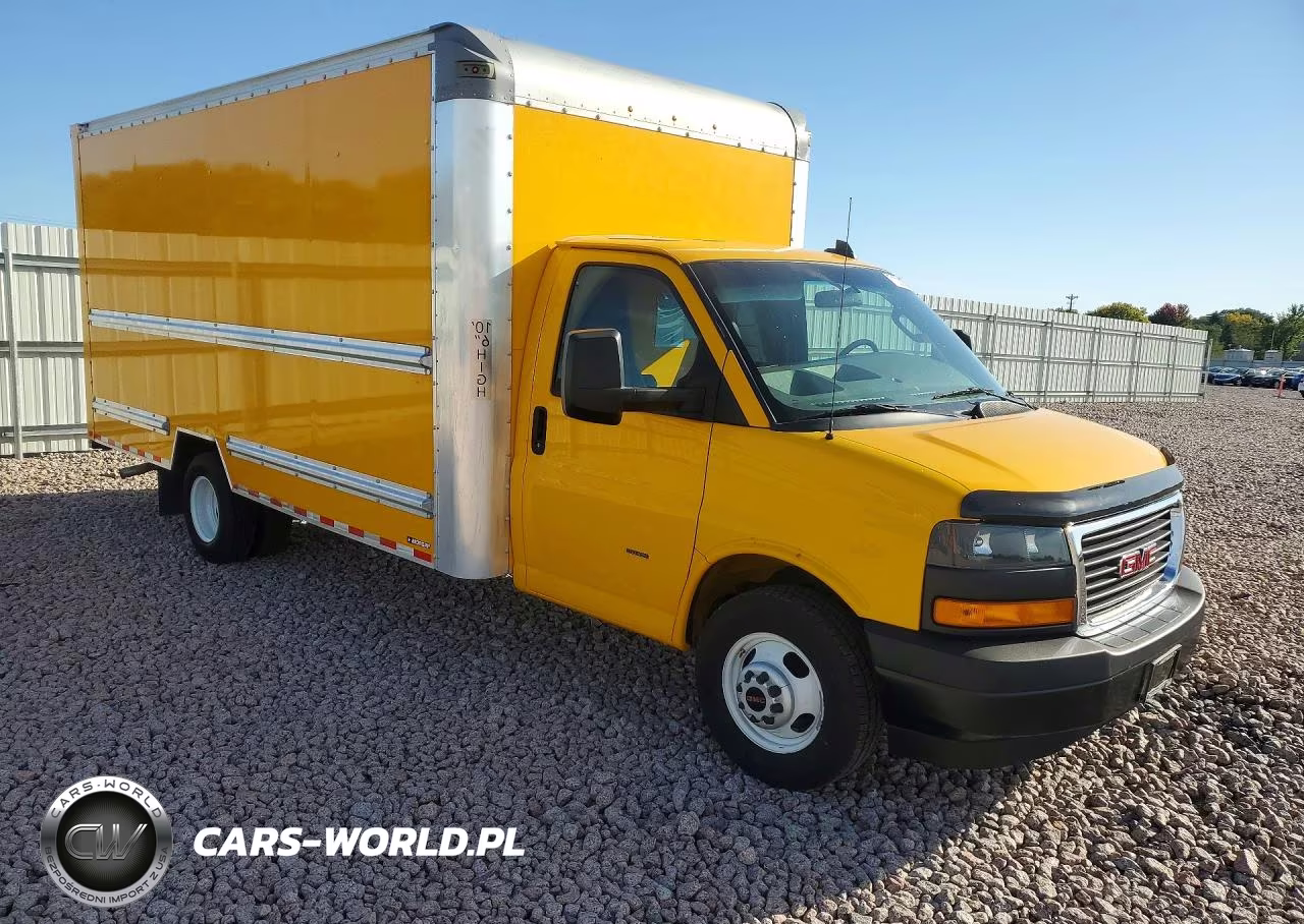 2023 GMC Savana Box Truck VIN:7GZ37TC77PN001794 - 4