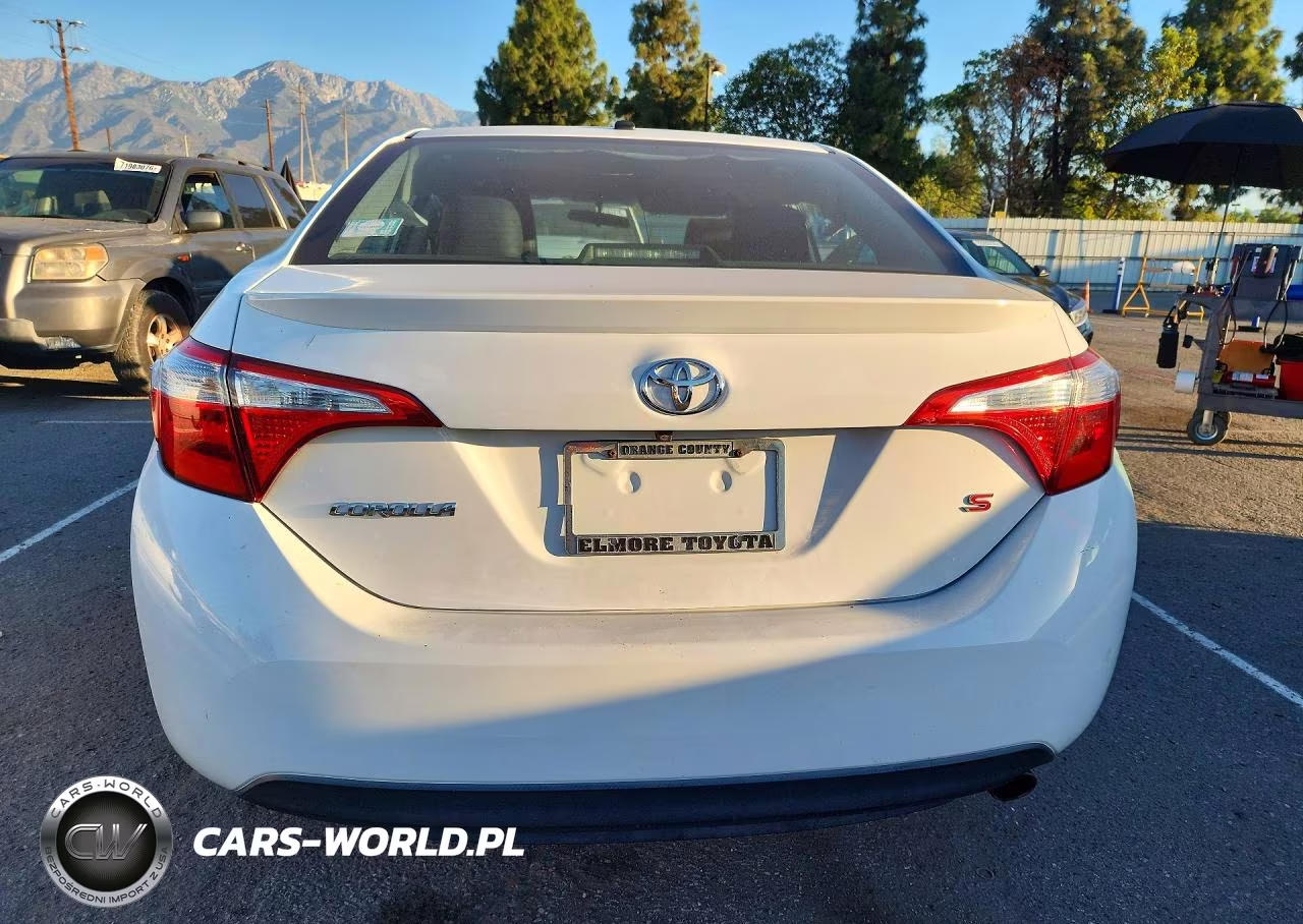 2016 Toyota Corolla S Plus VIN:5YFBURHE2GP401308 - 6