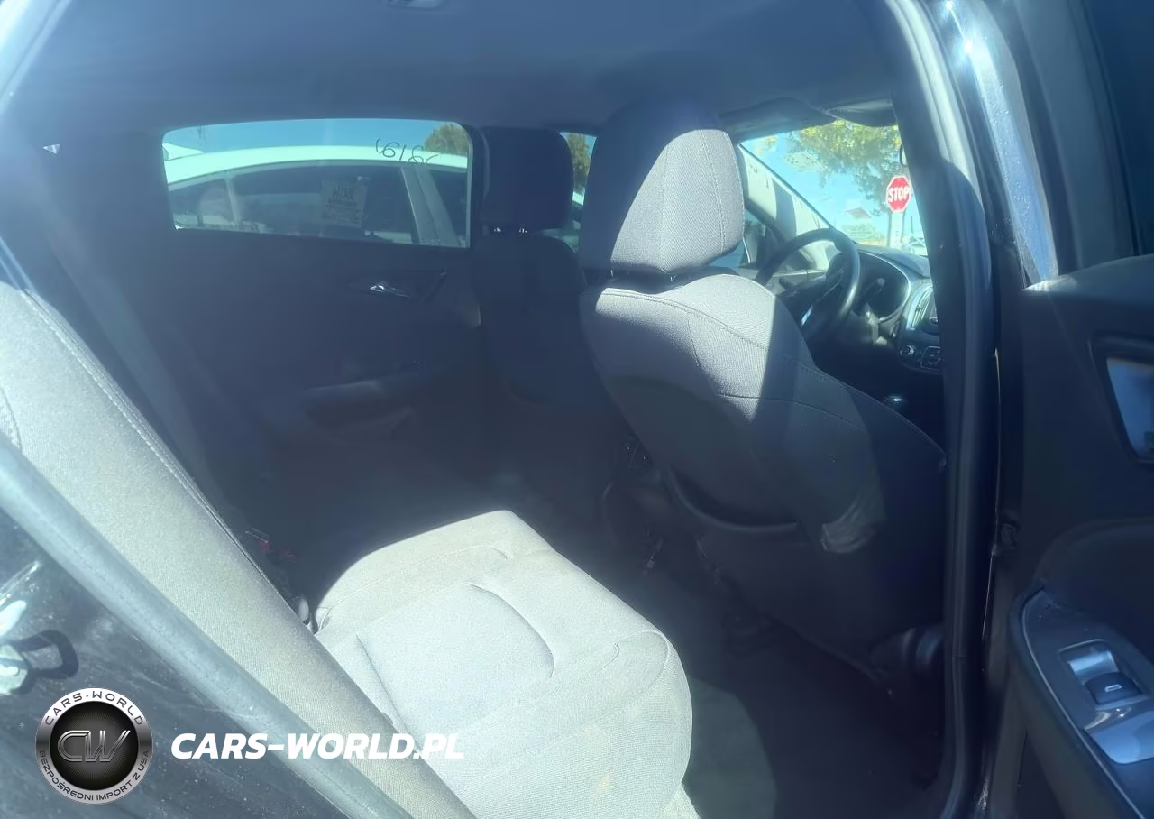 2018 Chevrolet Malibu Lt VIN:1G1ZD5ST2JF152594 - 6