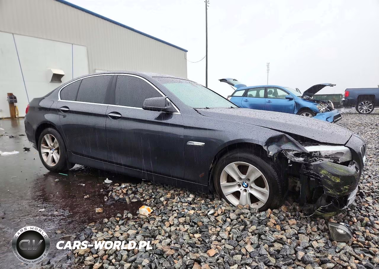 2013 BMW 528 I VIN:WBAXG5C51DDY30982 - 4