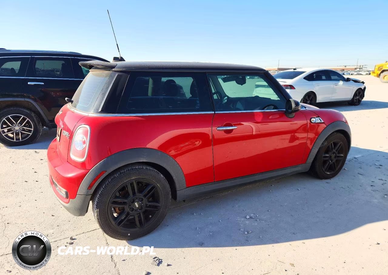 2012 Mini Cooper S VIN:WMWSV3C51CT385863 - 3