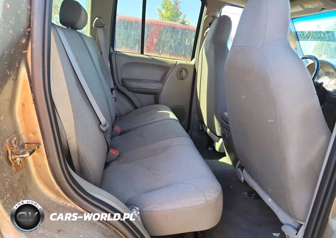 2003 Jeep Liberty Sport VIN:1J4GL48K13W675368 - 11