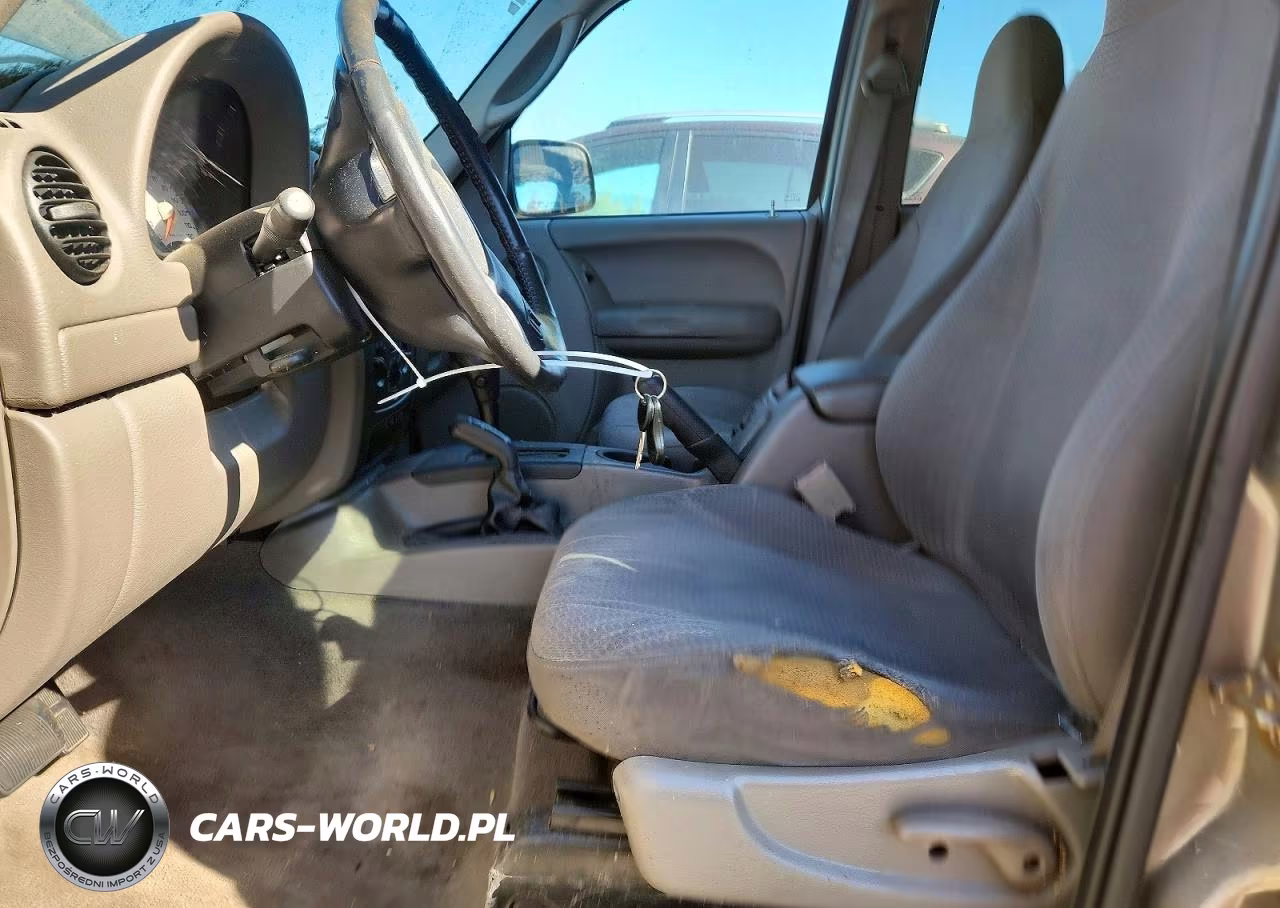 2003 Jeep Liberty Sport VIN:1J4GL48K13W675368 - 7