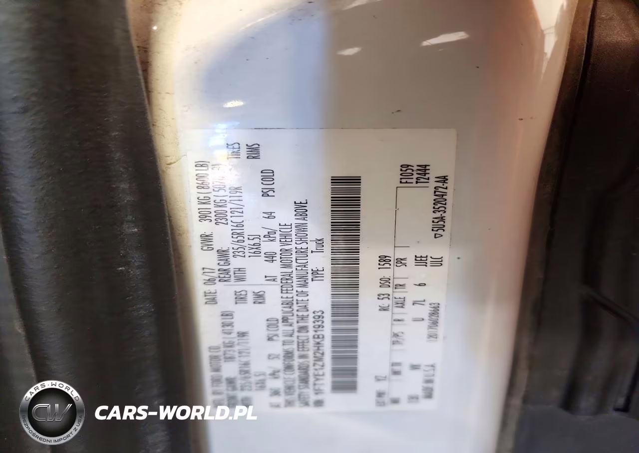 2017 Ford Transit T-150 Delivery Van VIN:1FTYE1ZM2HKB19393 - 12