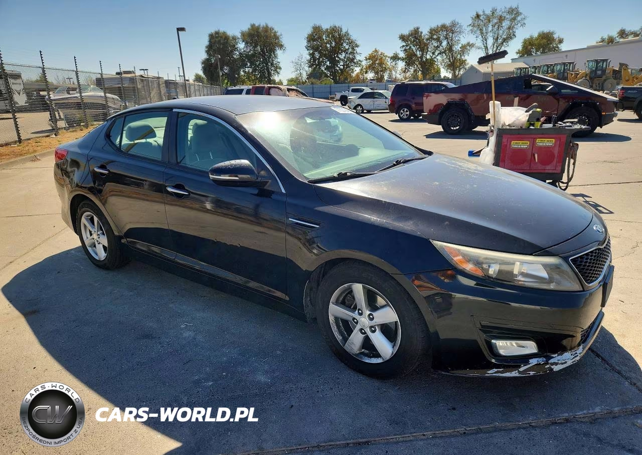 2015 Kia Optima Lx VIN:5XXGM4A78FG426922 - 4