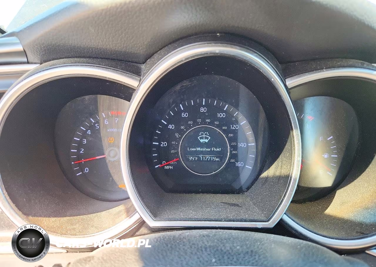2015 Kia Optima Lx VIN:5XXGM4A78FG426922 - 9