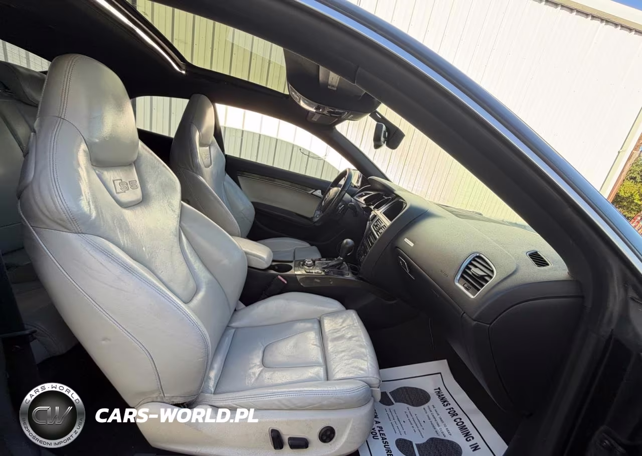 2012 Audi S5 Prestige VIN:WAUVVAFR7CA000754 - 12