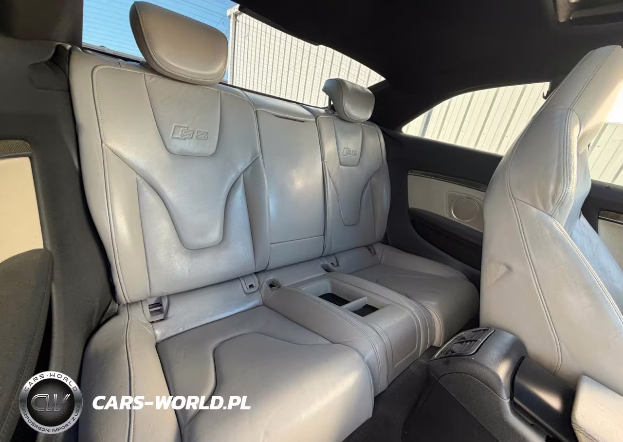 2012 Audi S5 Prestige VIN:WAUVVAFR7CA000754 - 13
