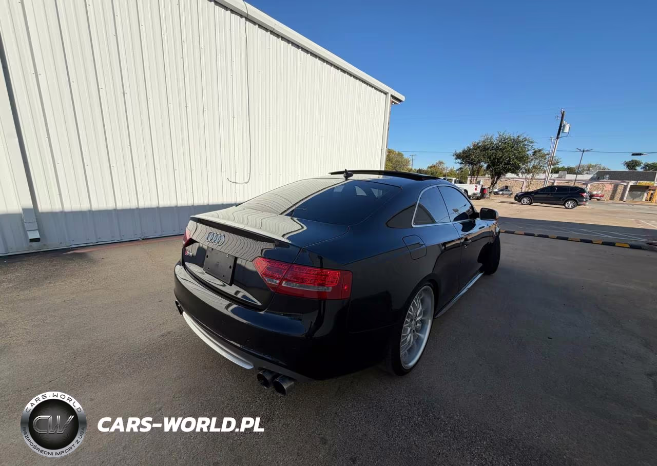 2012 Audi S5 Prestige VIN:WAUVVAFR7CA000754 - 4