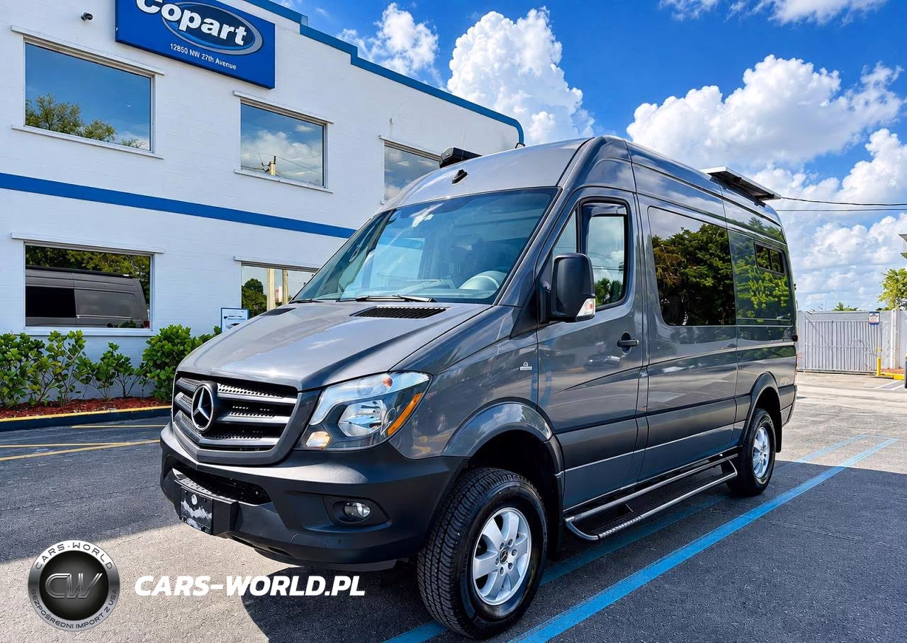 2018 Mercedes-Benz Sprinter 2500 VIN:WD4FE7CD7JP621768 - 2