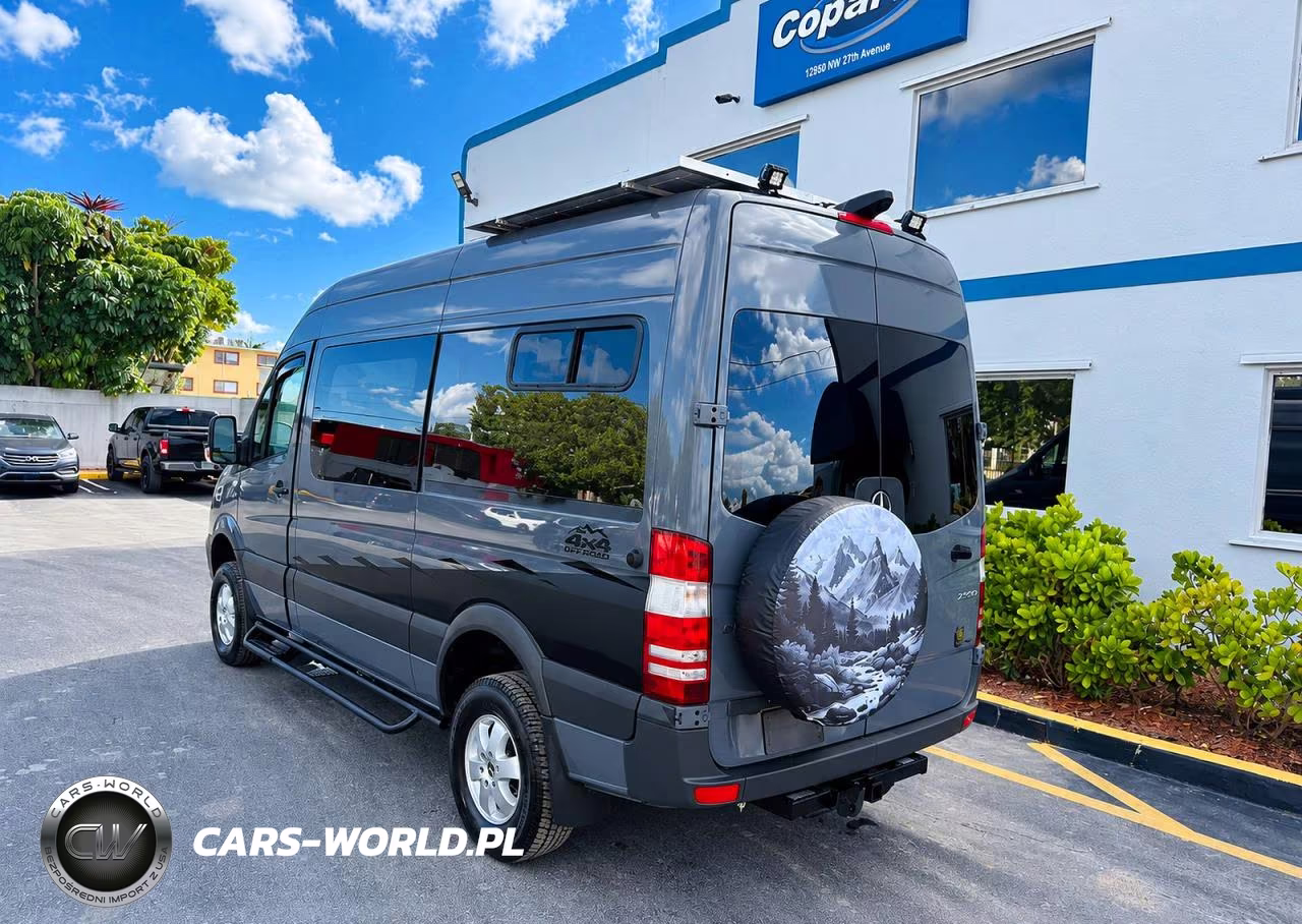 2018 Mercedes-Benz Sprinter 2500 VIN:WD4FE7CD7JP621768 - 3