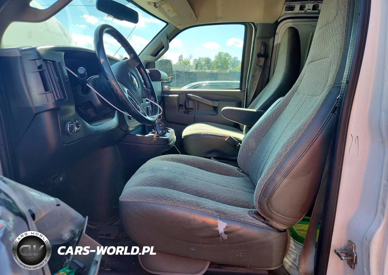 2017 Chevrolet Express G3500 VIN:1GCZGGFF9H1190944 - 7