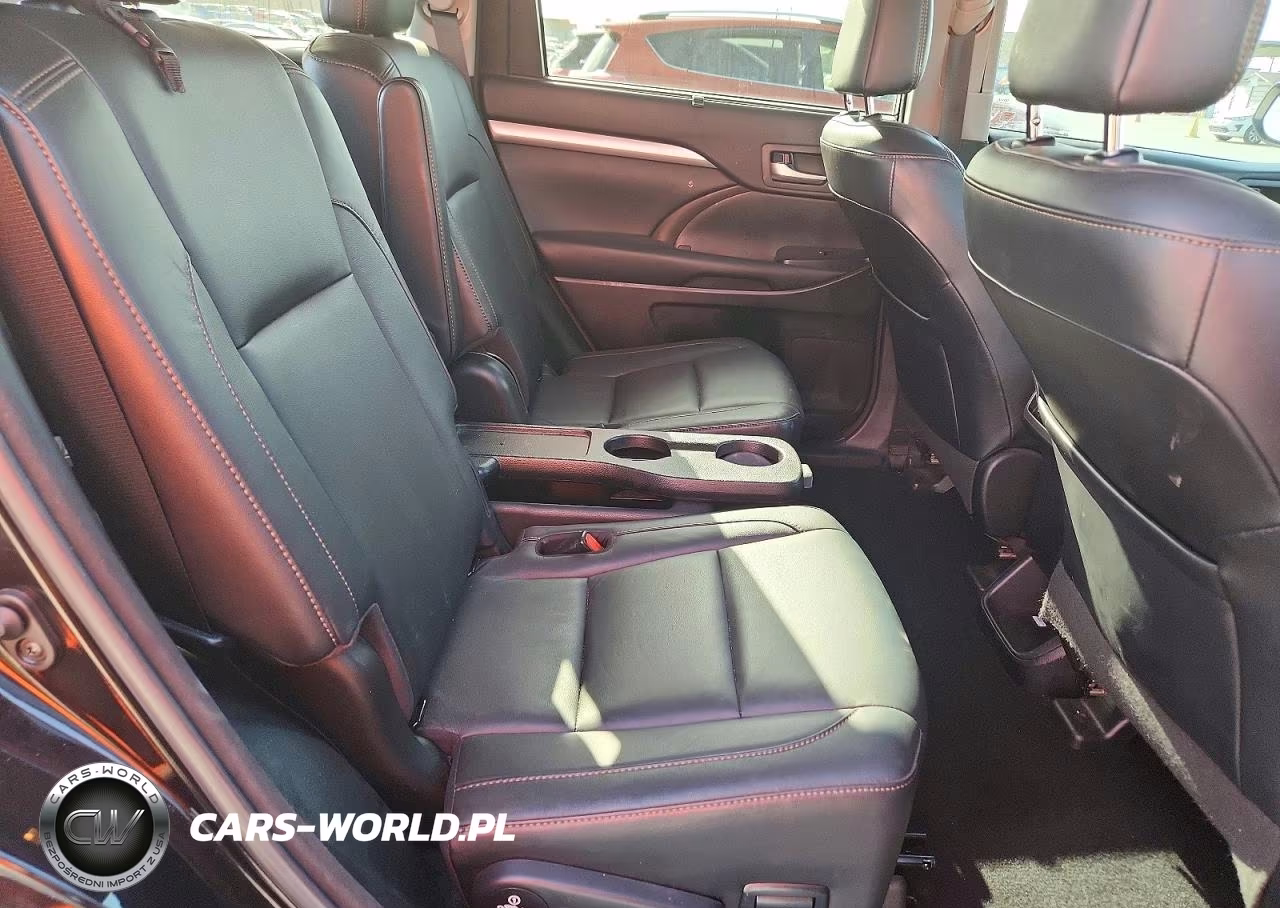 2018 Toyota Highlander Xle VIN:5TDKZRFHXJS534766 - 10