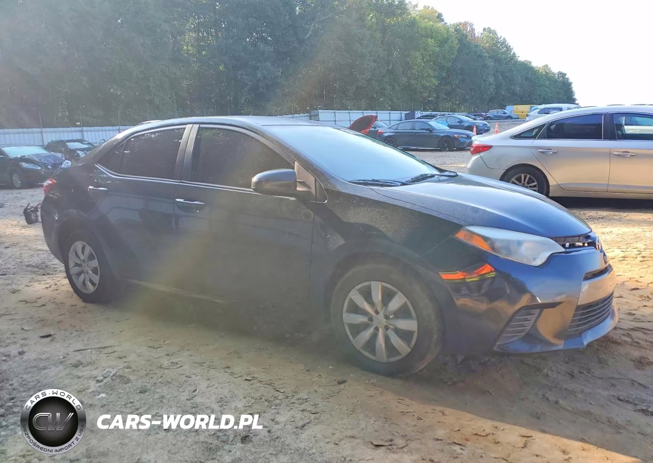 2015 Toyota Corolla Le VIN:2T1BURHE4FC474856 - 4