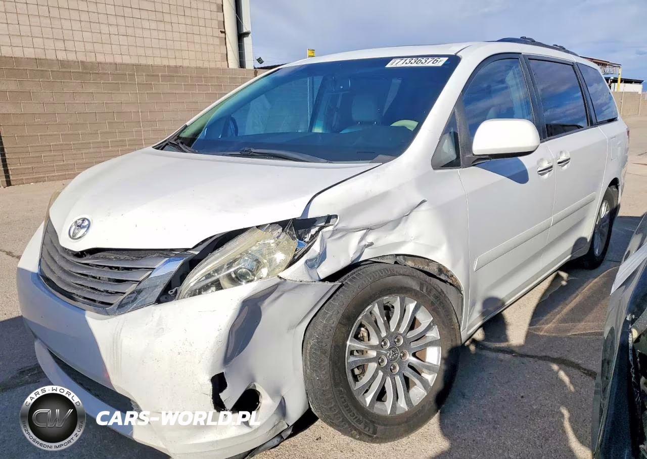 2011 Toyota Sienna Xle 8-Passenger VIN:5TDYK3DC1BS071002 - 2