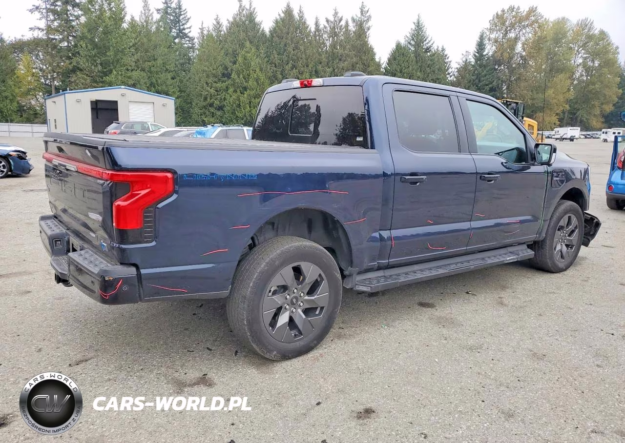 2023 Ford F150 Lightning Pro VIN:1FTVW1EL1PWG18710 - 3