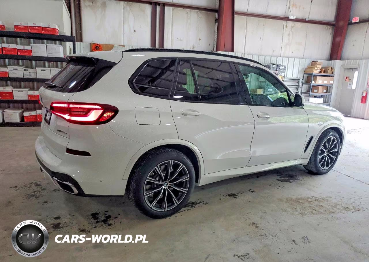 2021 BMW X5 xDrive45E VIN:5UXTA6C09M9H81497 - 3