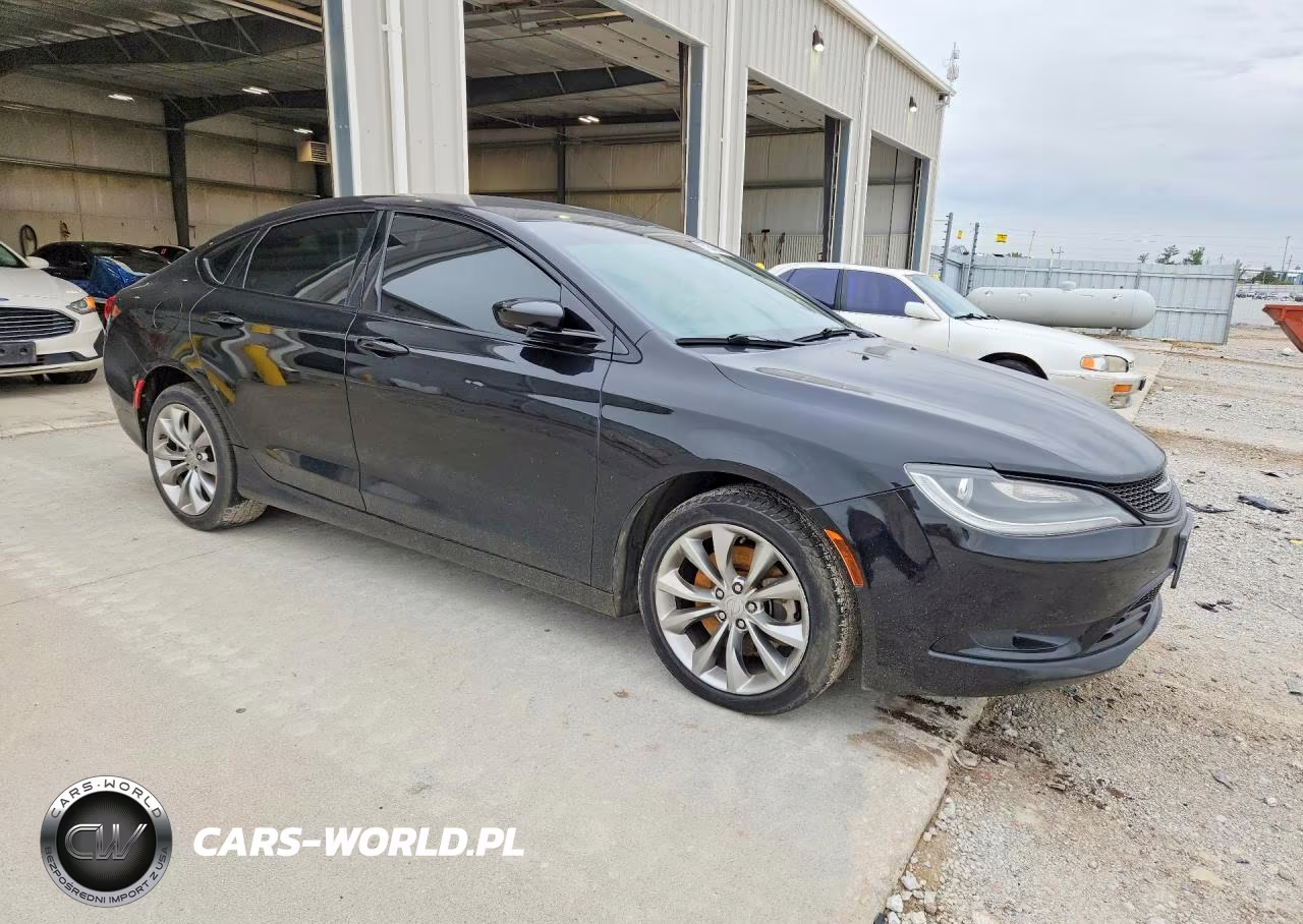 2015 Chrysler 200 S VIN:1C3CCCDG7FN610328 - 4