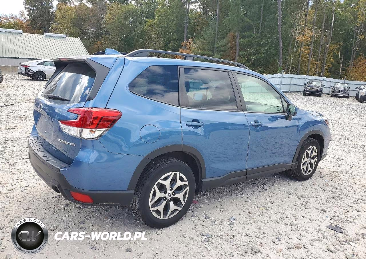 2021 Subaru Forester Premium VIN:JF2SKAFC1MH547698 - 3