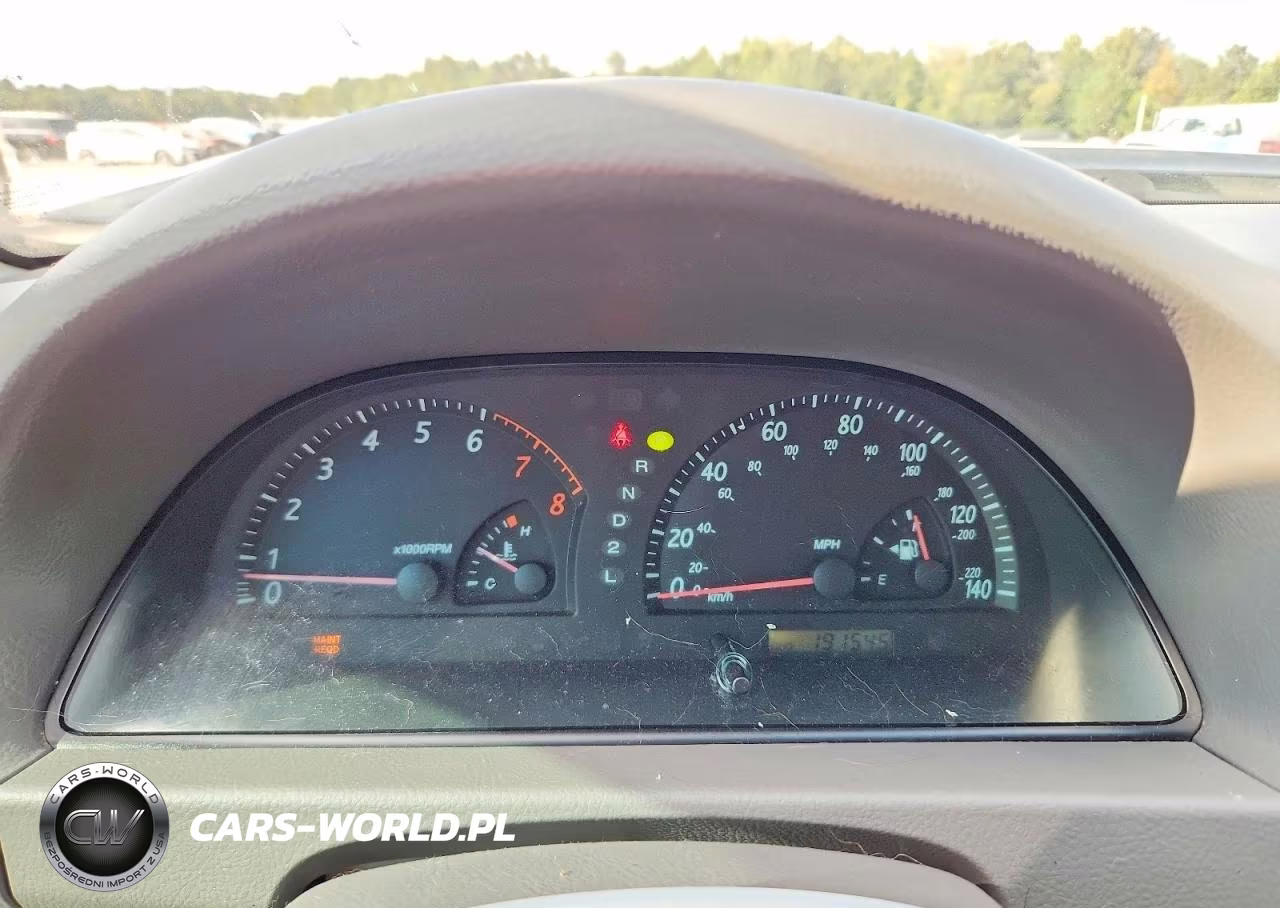 2004 Toyota Camry Le VIN:4T1BE32KX4U341281 - 9