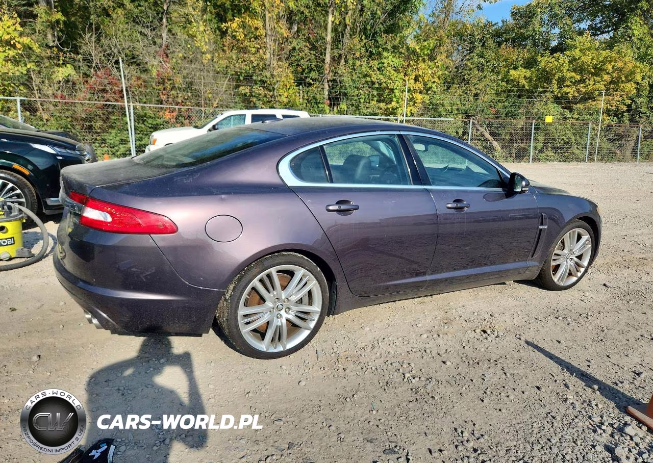 2010 Jaguar Xf Supercharged VIN:SAJWA0HE1AMR70510 - 3