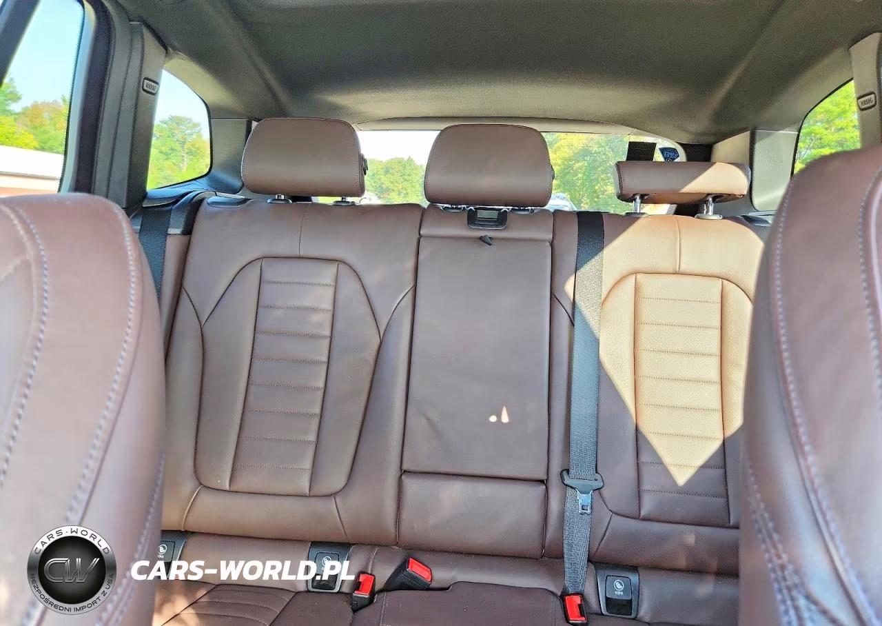 2019 BMW X3 xDrive30I VIN:5UXTR9C52KLE20506 - 10