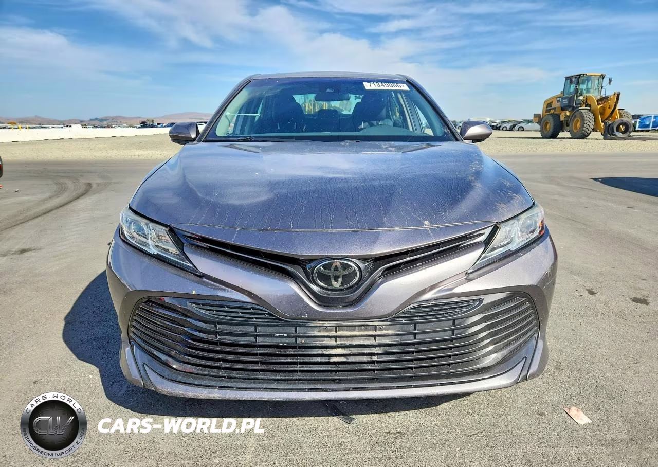 2019 Toyota Camry Le VIN:4T1B11HK1KU779191 - 5
