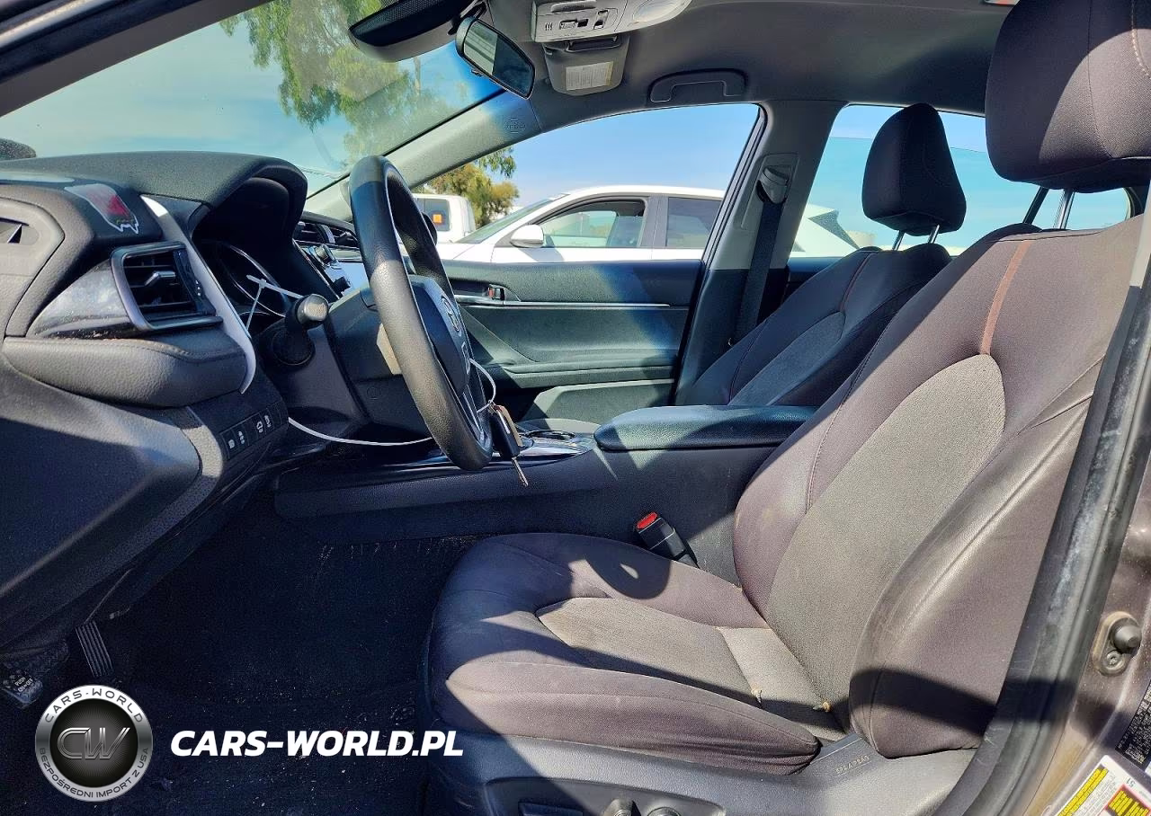 2019 Toyota Camry Le VIN:4T1B11HK1KU779191 - 7