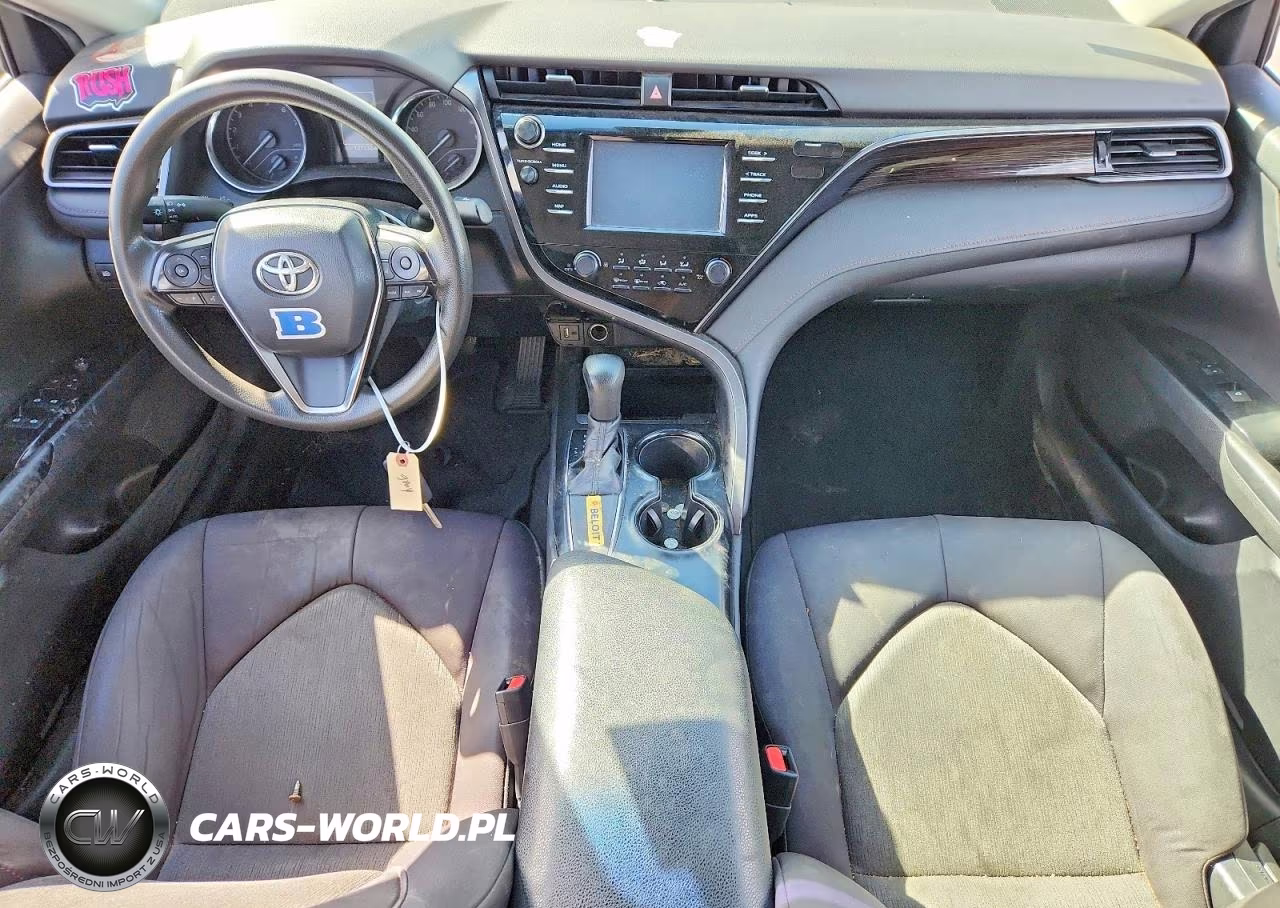 2019 Toyota Camry Le VIN:4T1B11HK1KU779191 - 8