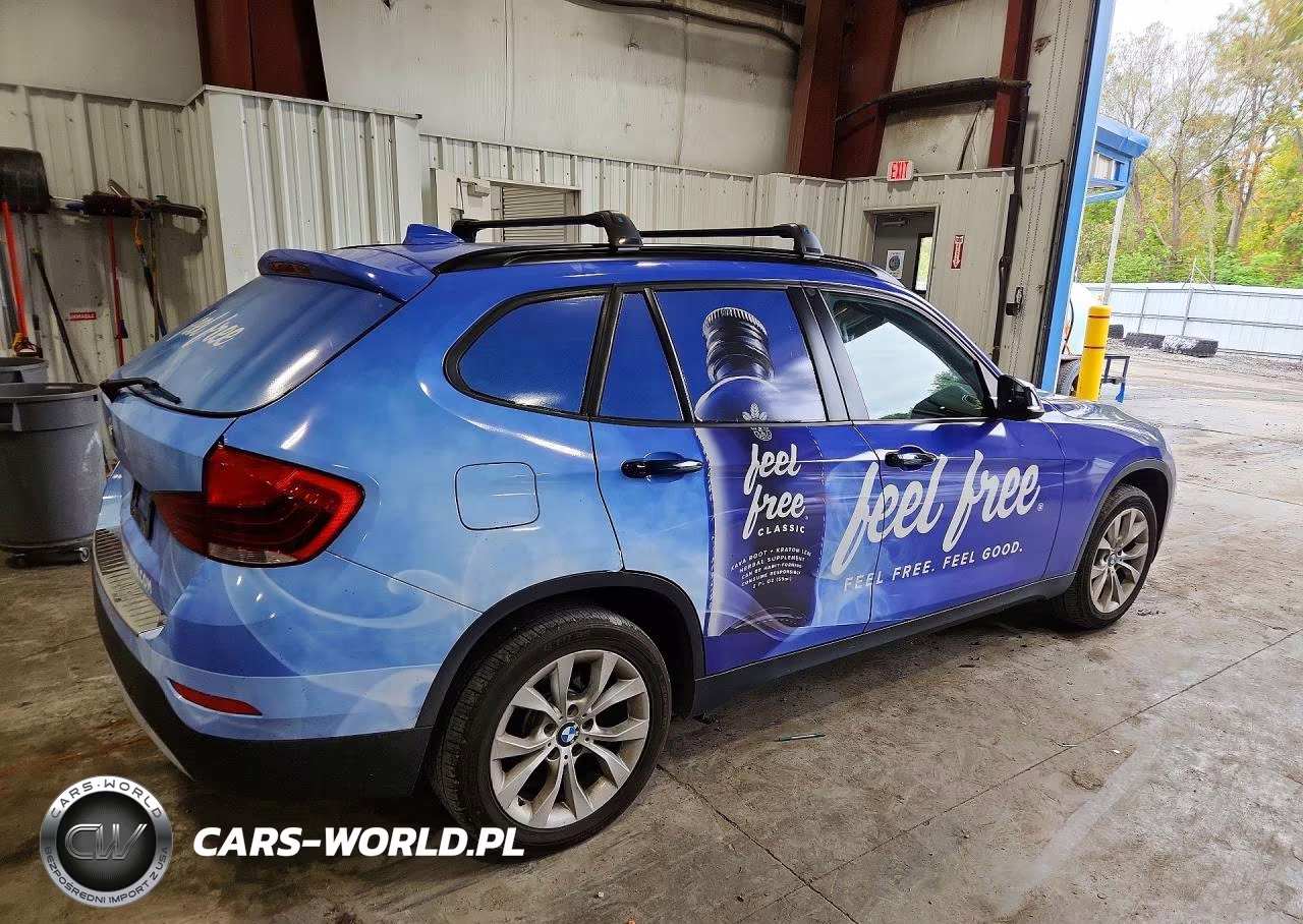 2014 BMW X1 xDrive28I VIN:WBAVL1C58EVY11174 - 3