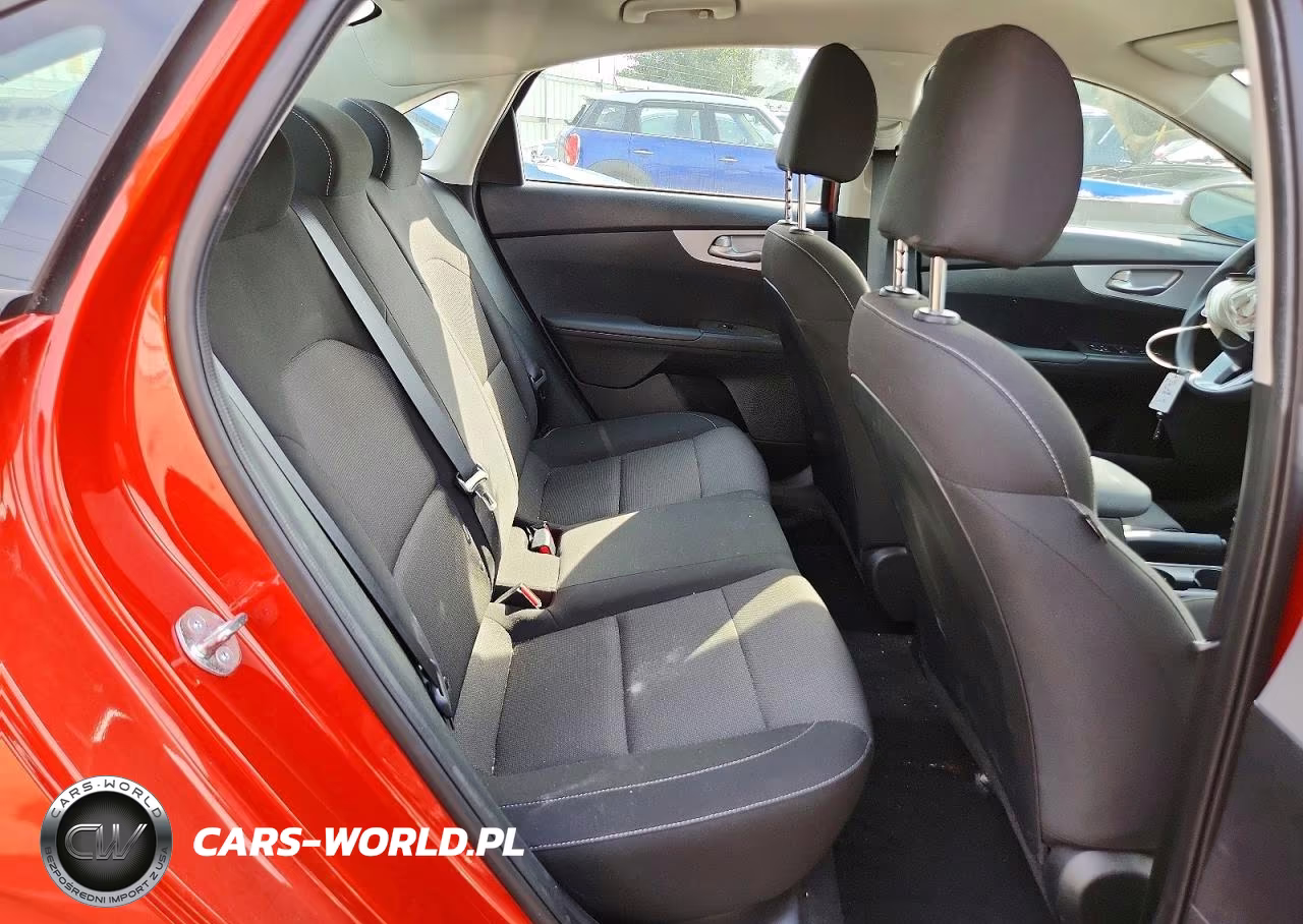 2023 Kia Forte Lxs VIN:3KPF24AD6PE679738 - 10