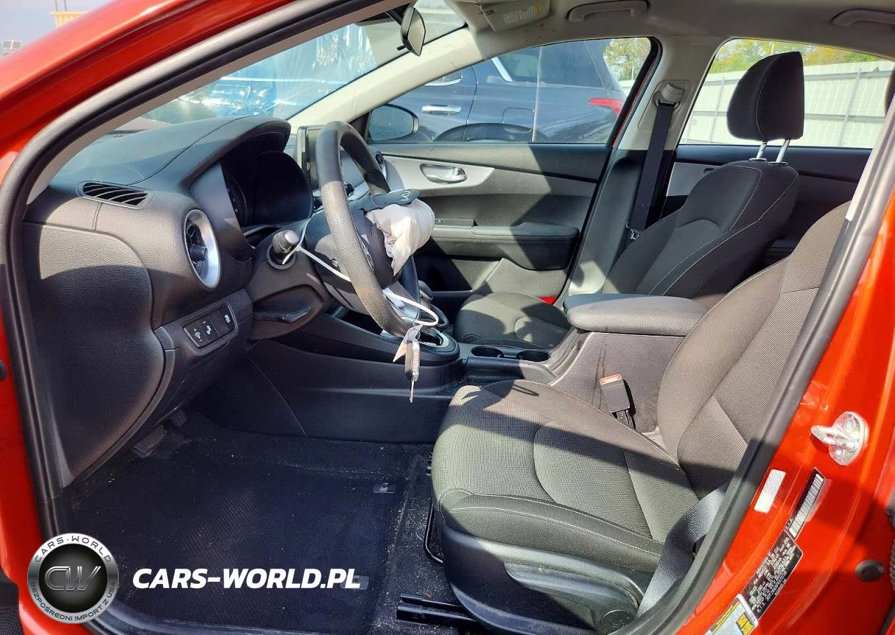 2023 Kia Forte Lxs VIN:3KPF24AD6PE679738 - 7