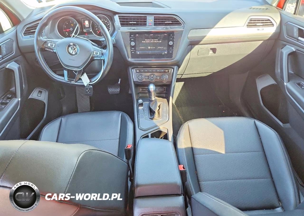 2018 Volkswagen Tiguan Se VIN:3VV3B7AX1JM166751 - 8