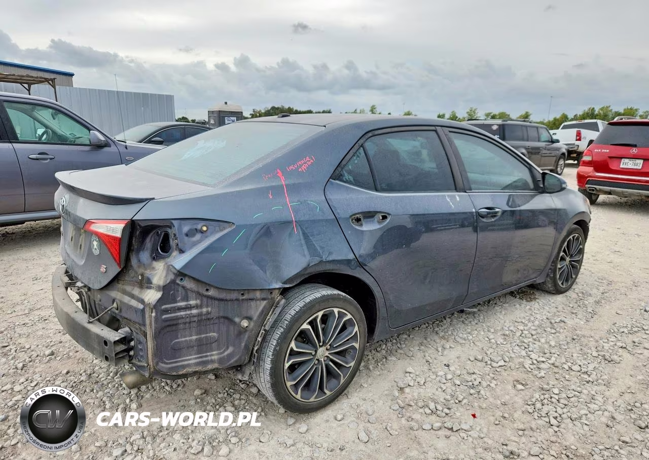 2015 Toyota Corolla S Plus VIN:5YFBURHE6FP324540 - 3