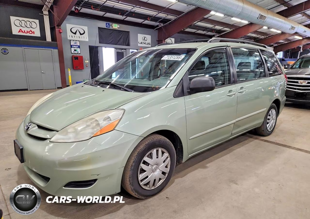 2007 Toyota Sienna Ce 8-Passenger