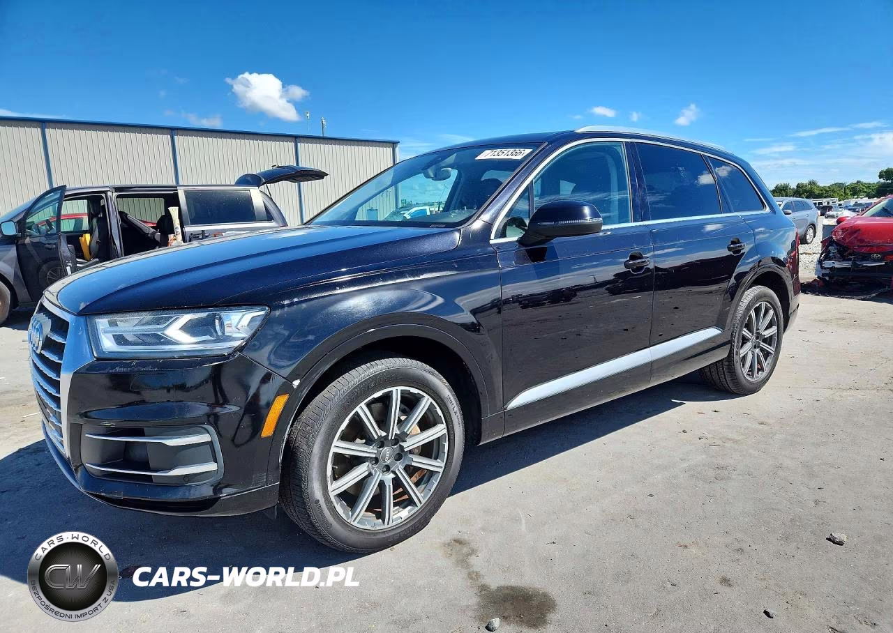 2017 Audi Q7 Premium Plus VIN:WA1LAAF78HD003411 - 1