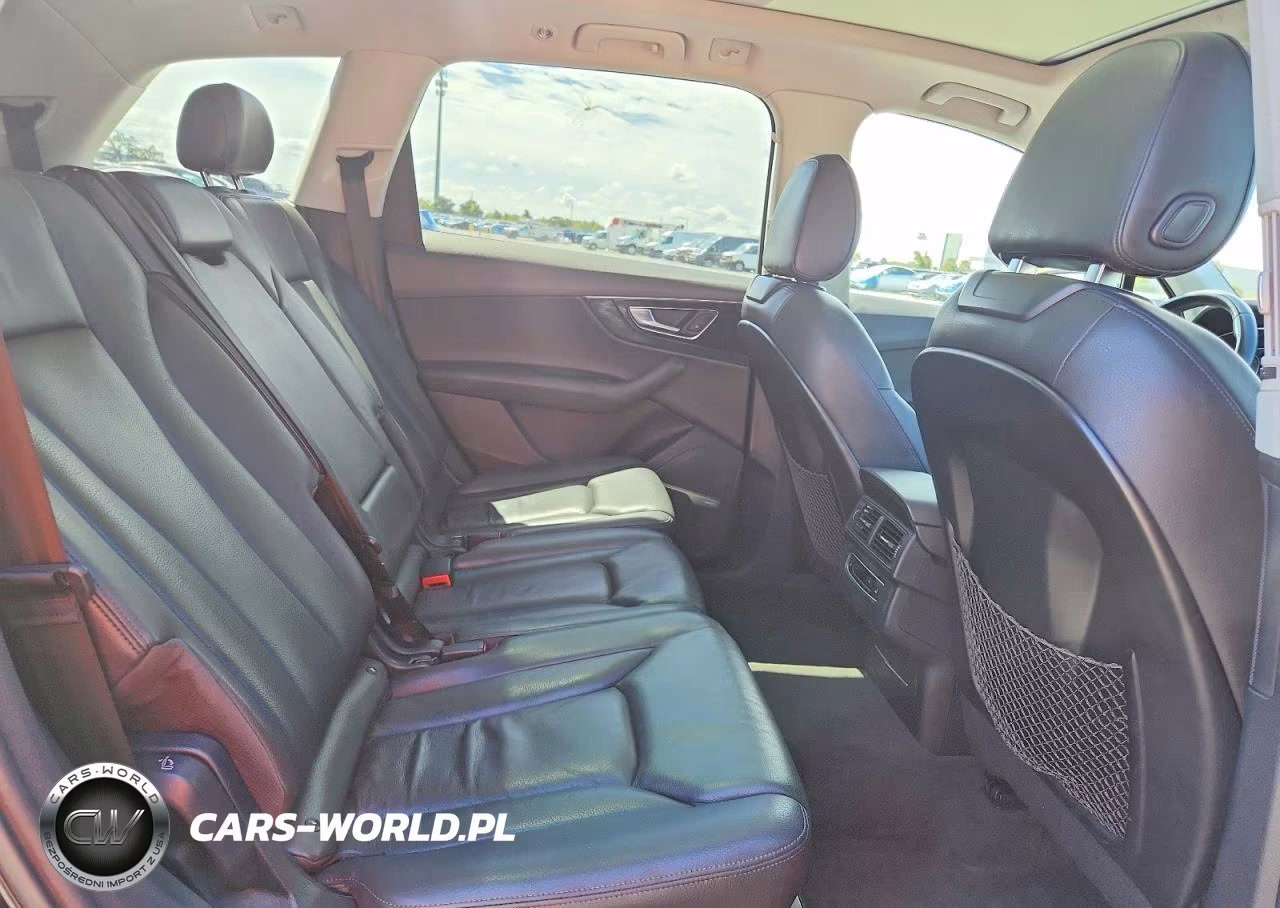 2017 Audi Q7 Premium Plus VIN:WA1LAAF78HD003411 - 11