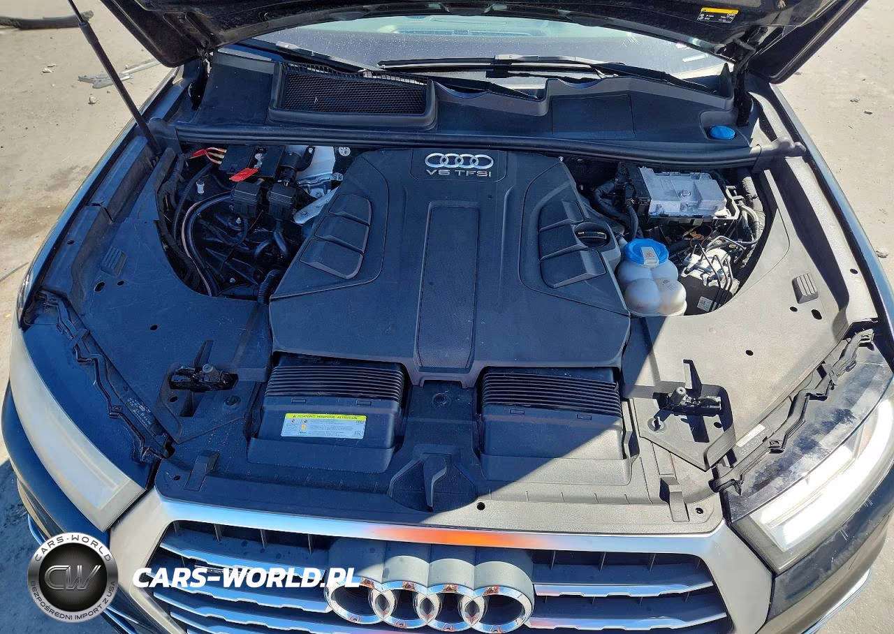 2017 Audi Q7 Premium Plus VIN:WA1LAAF78HD003411 - 12