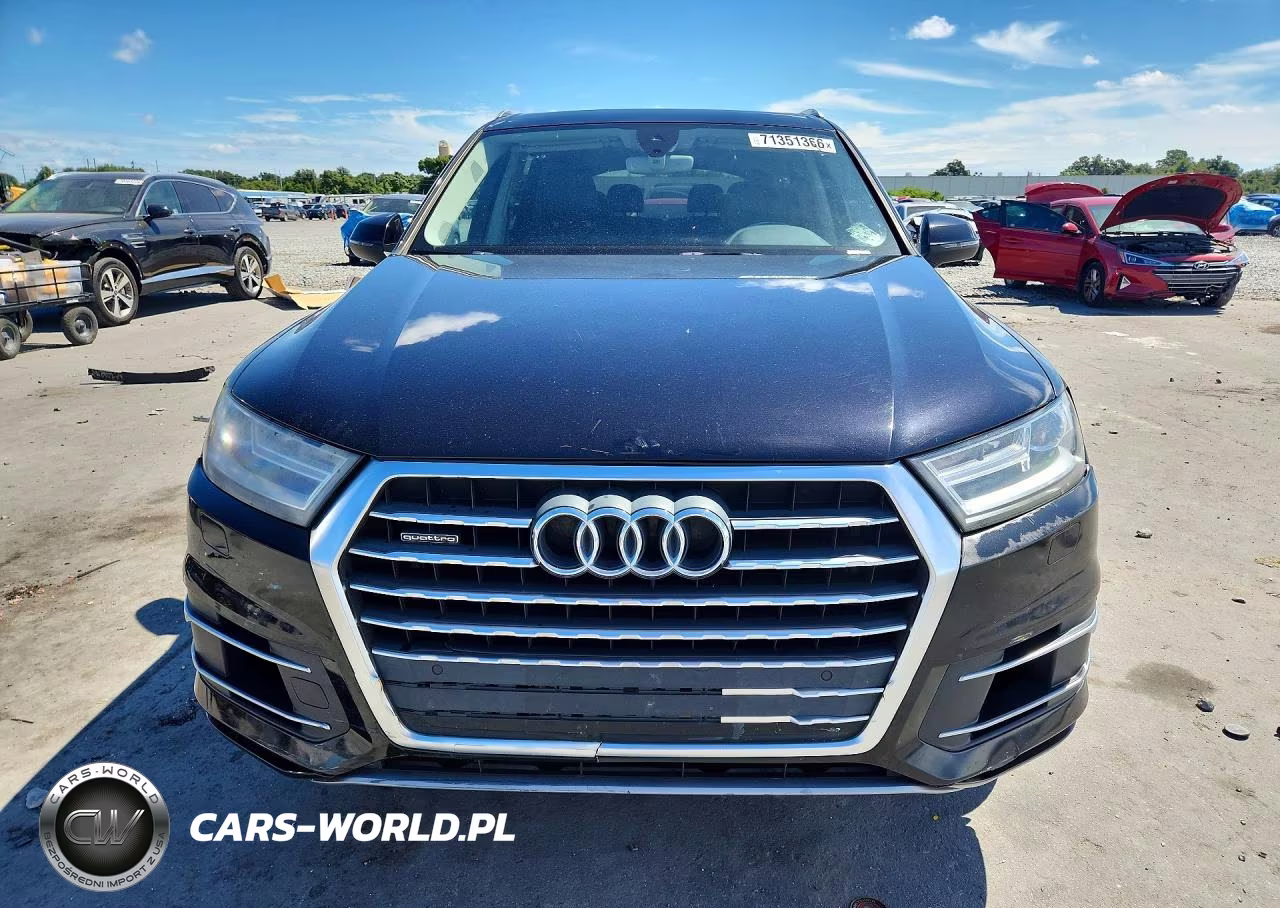 2017 Audi Q7 Premium Plus VIN:WA1LAAF78HD003411 - 5