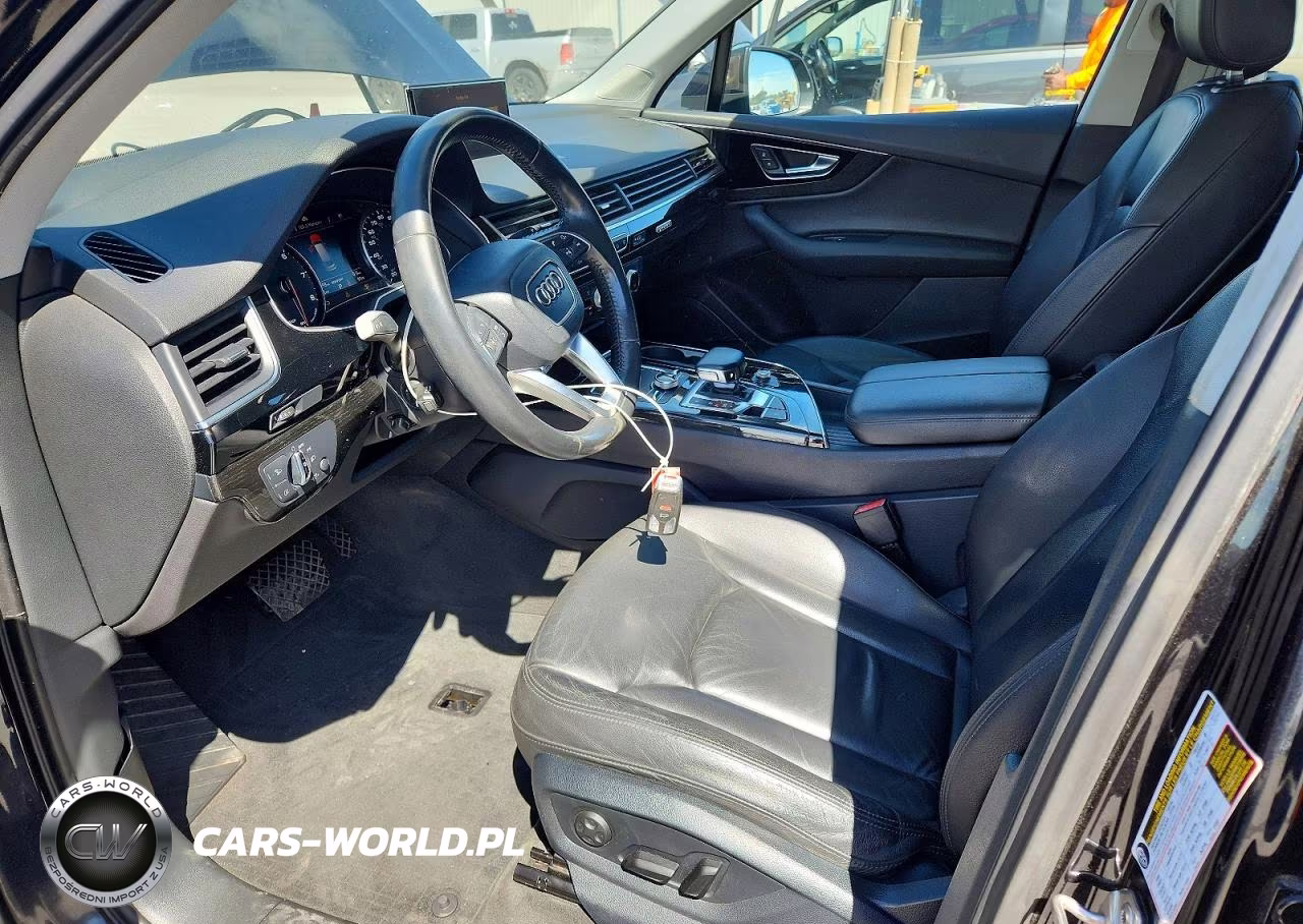 2017 Audi Q7 Premium Plus VIN:WA1LAAF78HD003411 - 7
