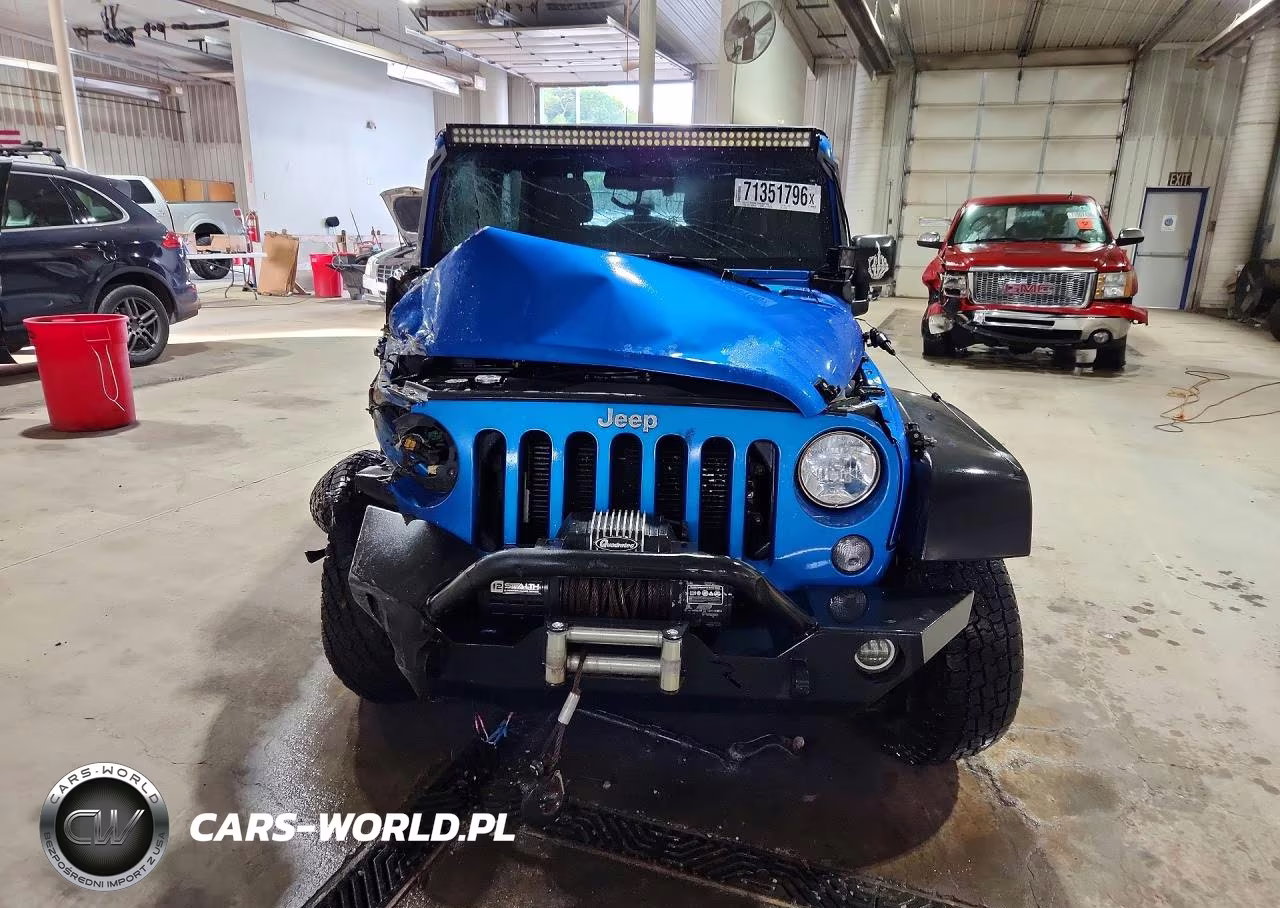 2015 Jeep Wrangler Unlimited Sport VIN:1C4HJWDG8FL707798 - 5